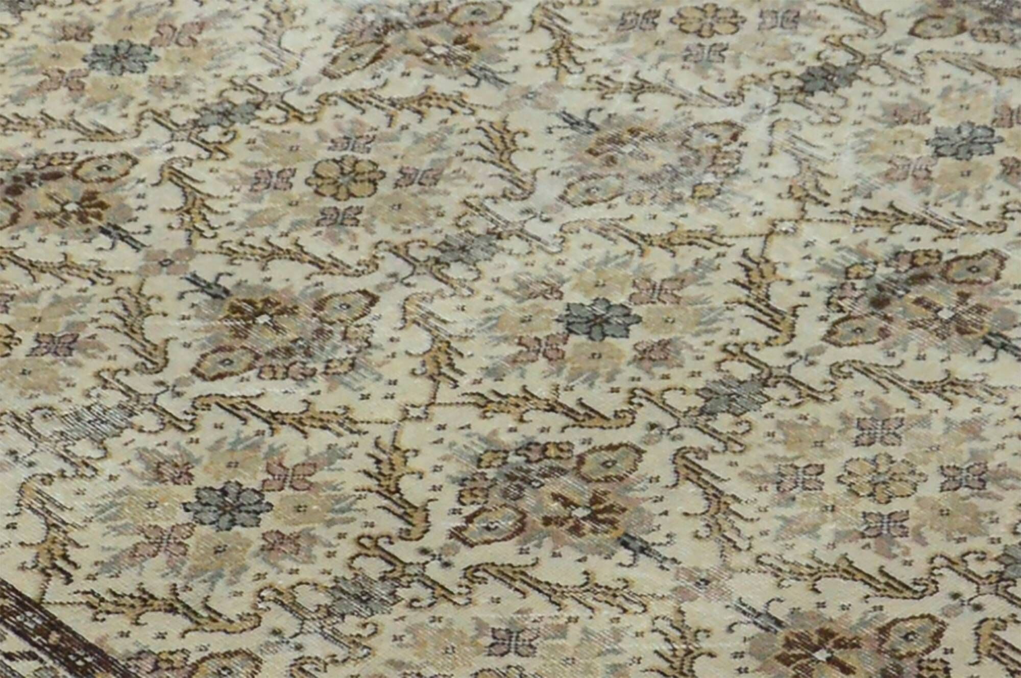 Large Vintage Turkish Carpet Beige Floral 320 x 210 cm