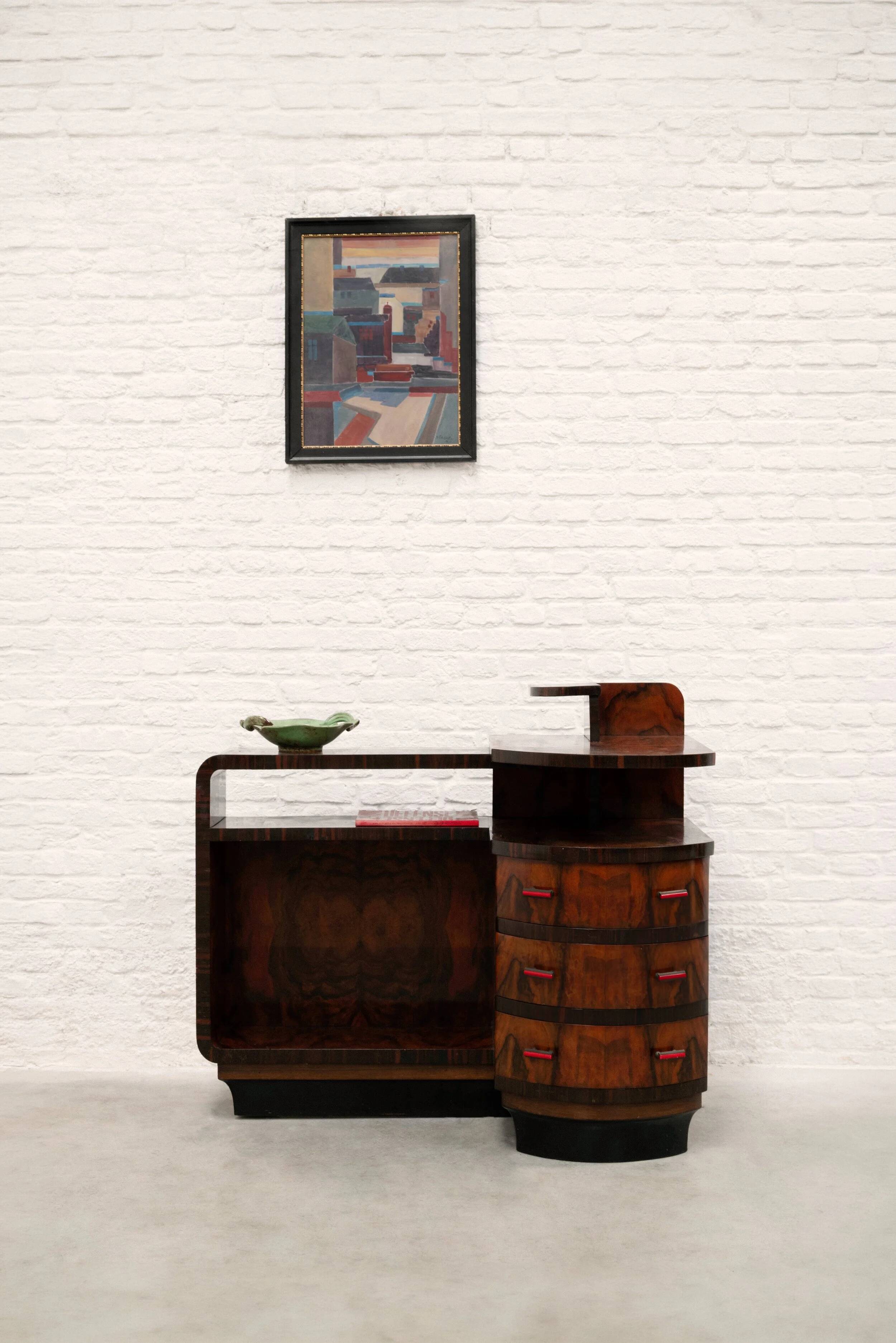 Italian rationalist walnut sideboard with red Bakelite handles, circa 1930