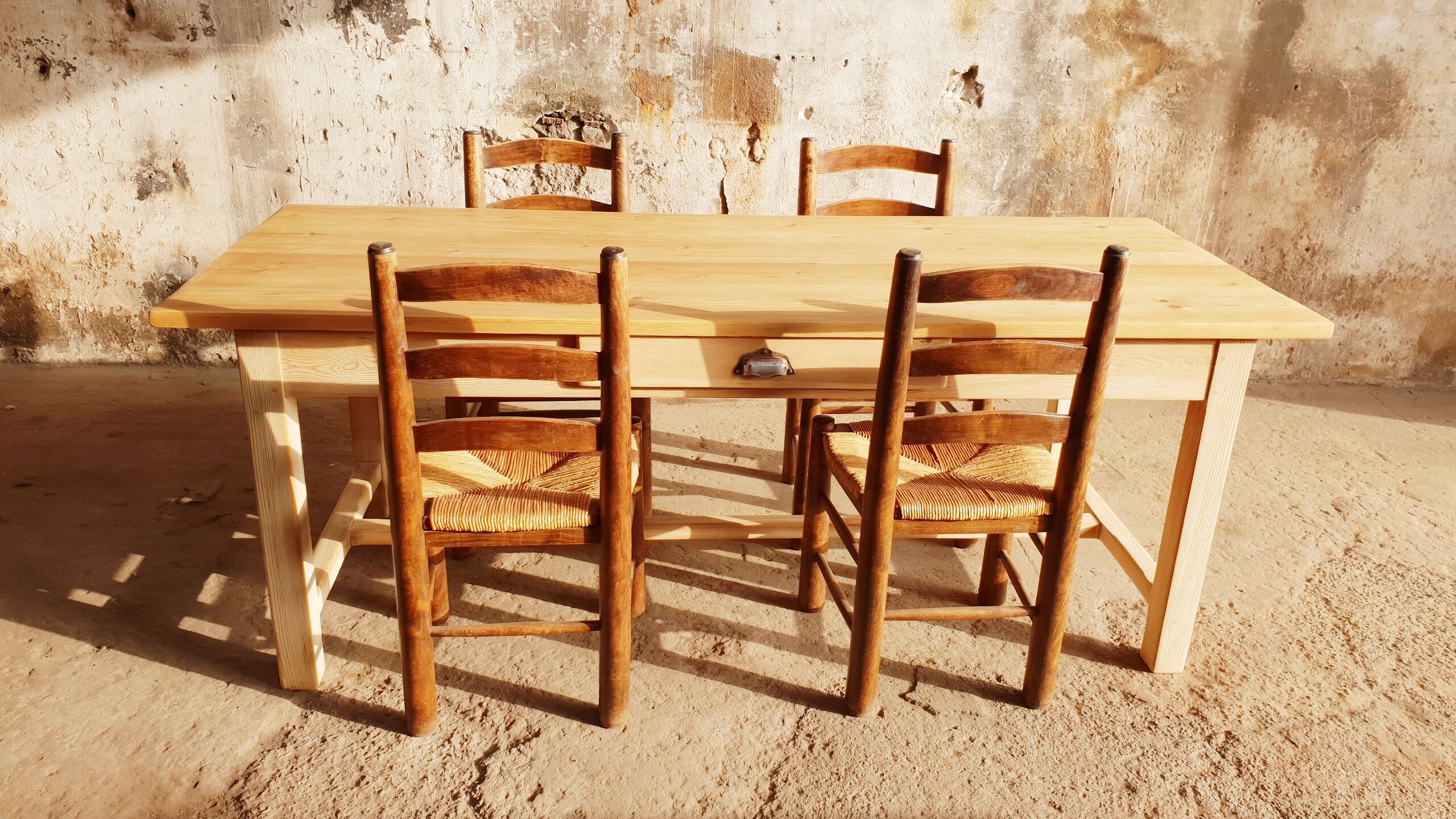 Table de ferme vintage