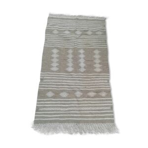 Tapis kilim gris et blanc