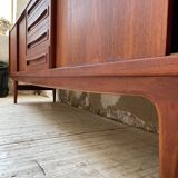 Teak row Johannes Andersen Samcom