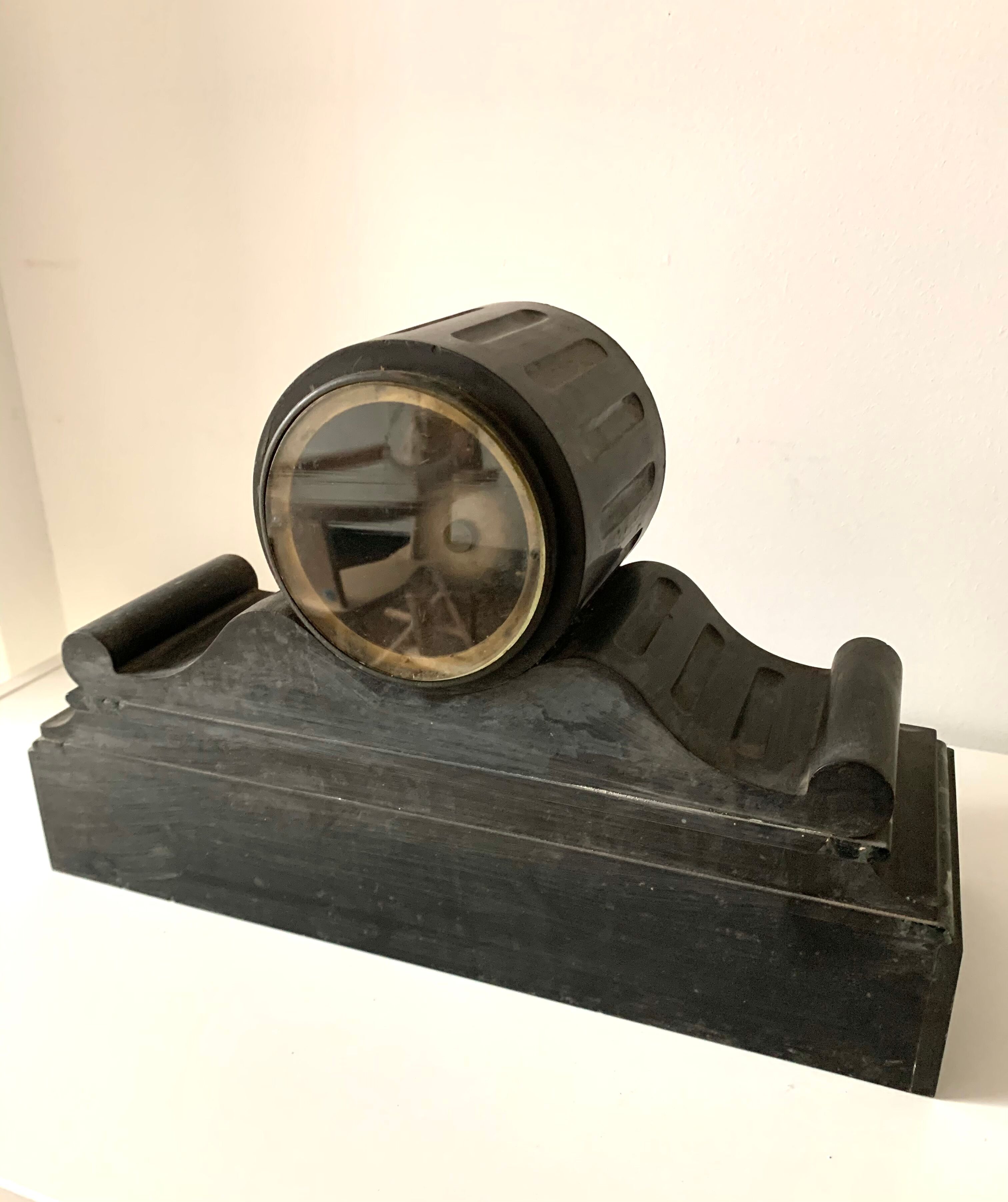 Marble clock