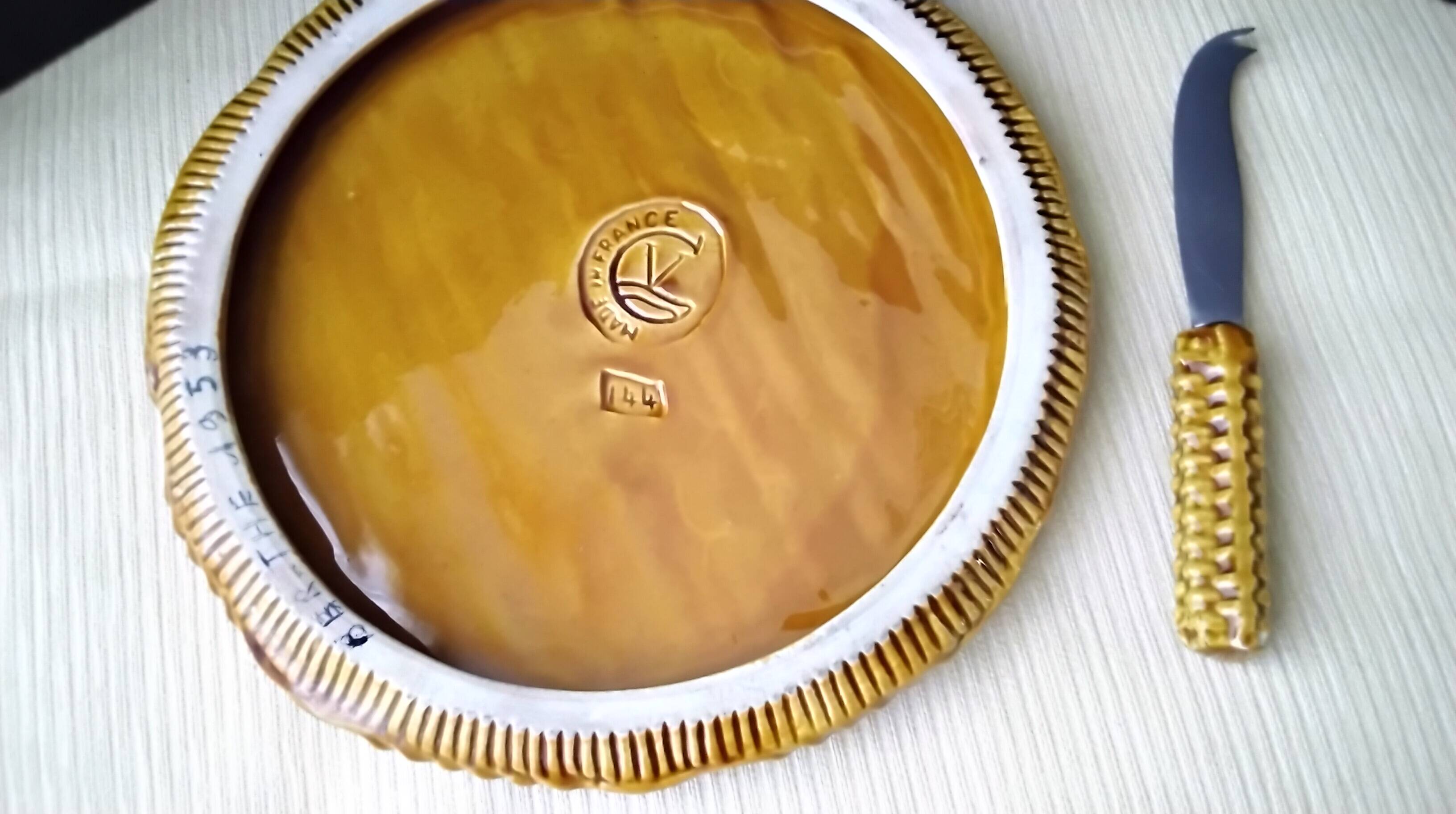 Cheese platter with matching knife in Vallauris ceramic