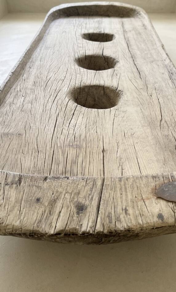 Table Naga traditionnelle indienne