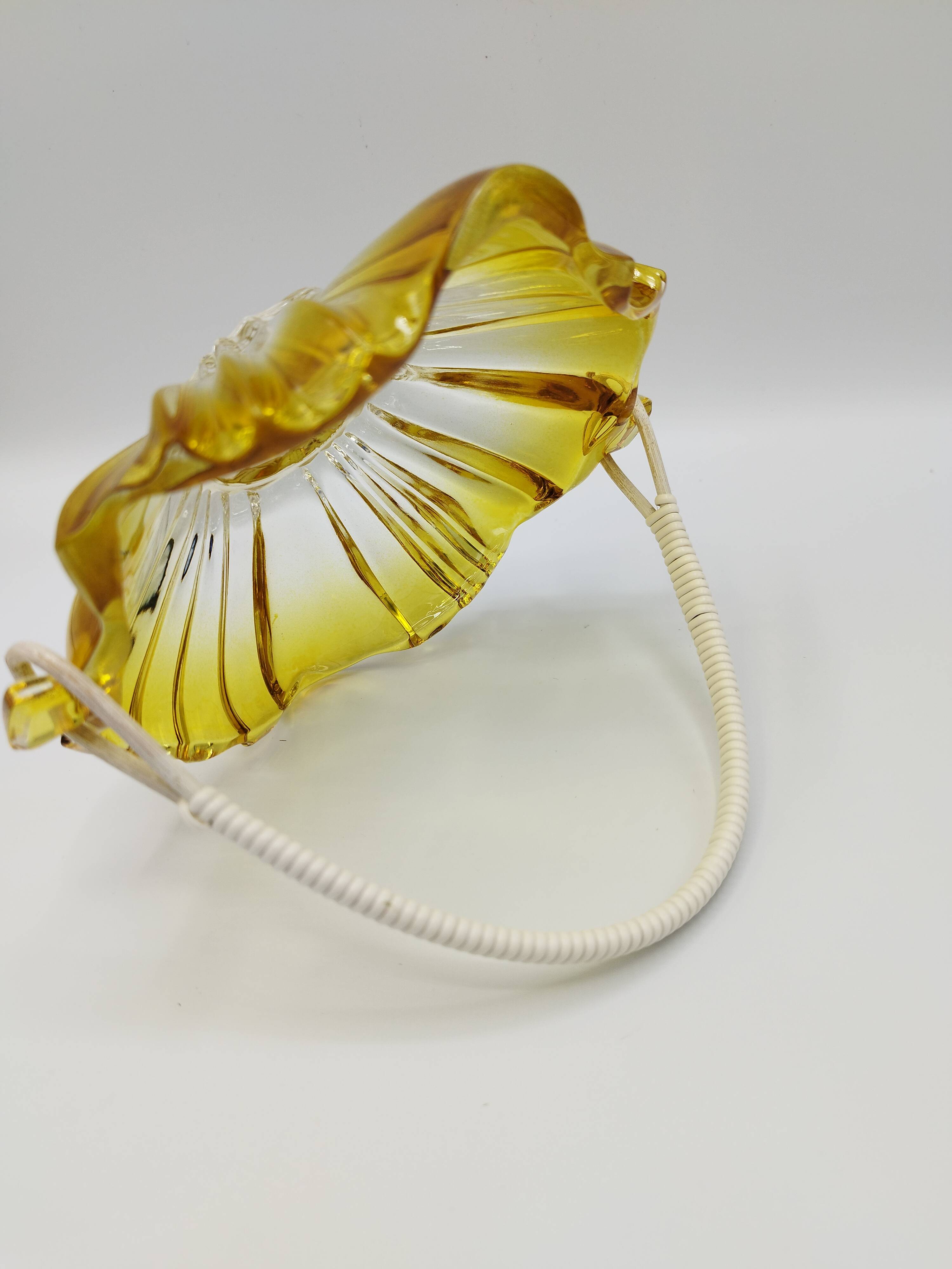 Vintage amber glass pocket basket with scoubidou handle – 1960s