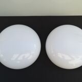 TWO PLAFONNIERS IN OPALINE OF ANNEES 60/70