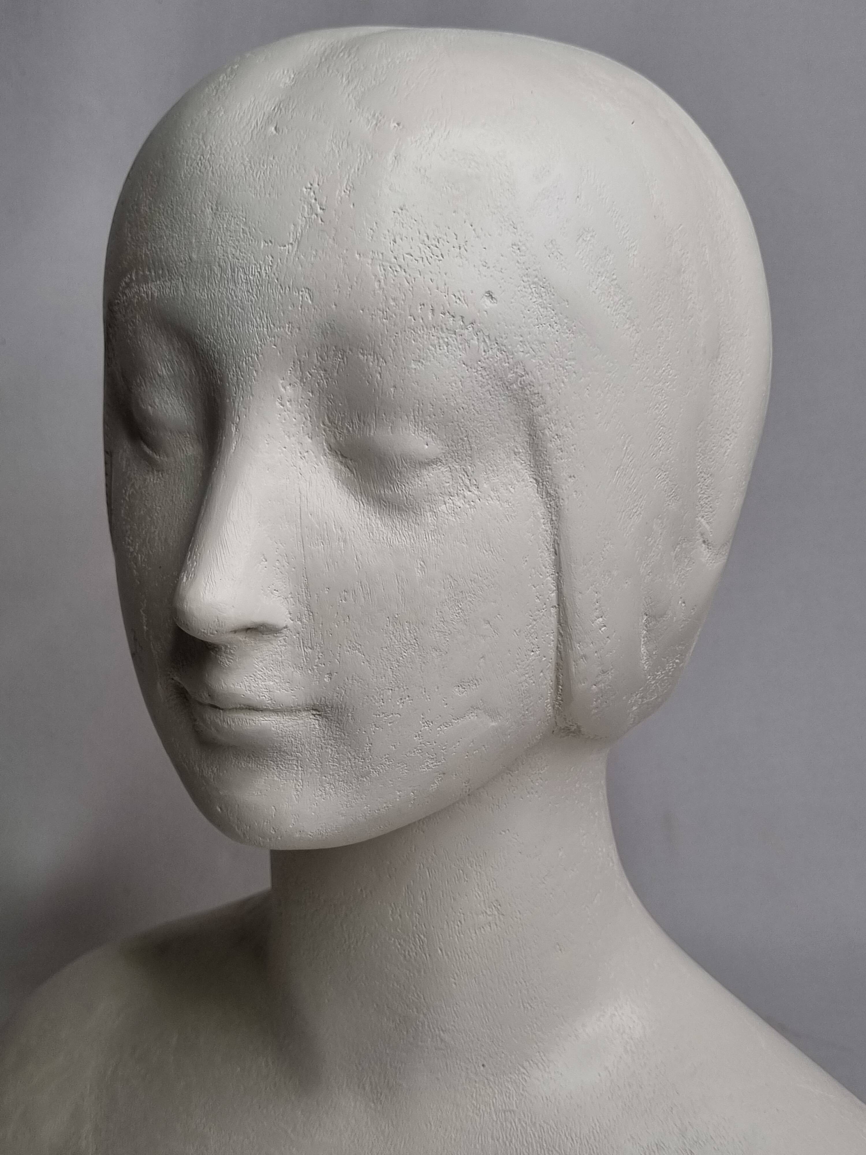 Buste d’après Laurana style renaissance, dit d’Aragon, plâtre patiné, 33 cm