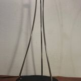 Metal floor lamp with cast iron base and 3 globes from the 80s