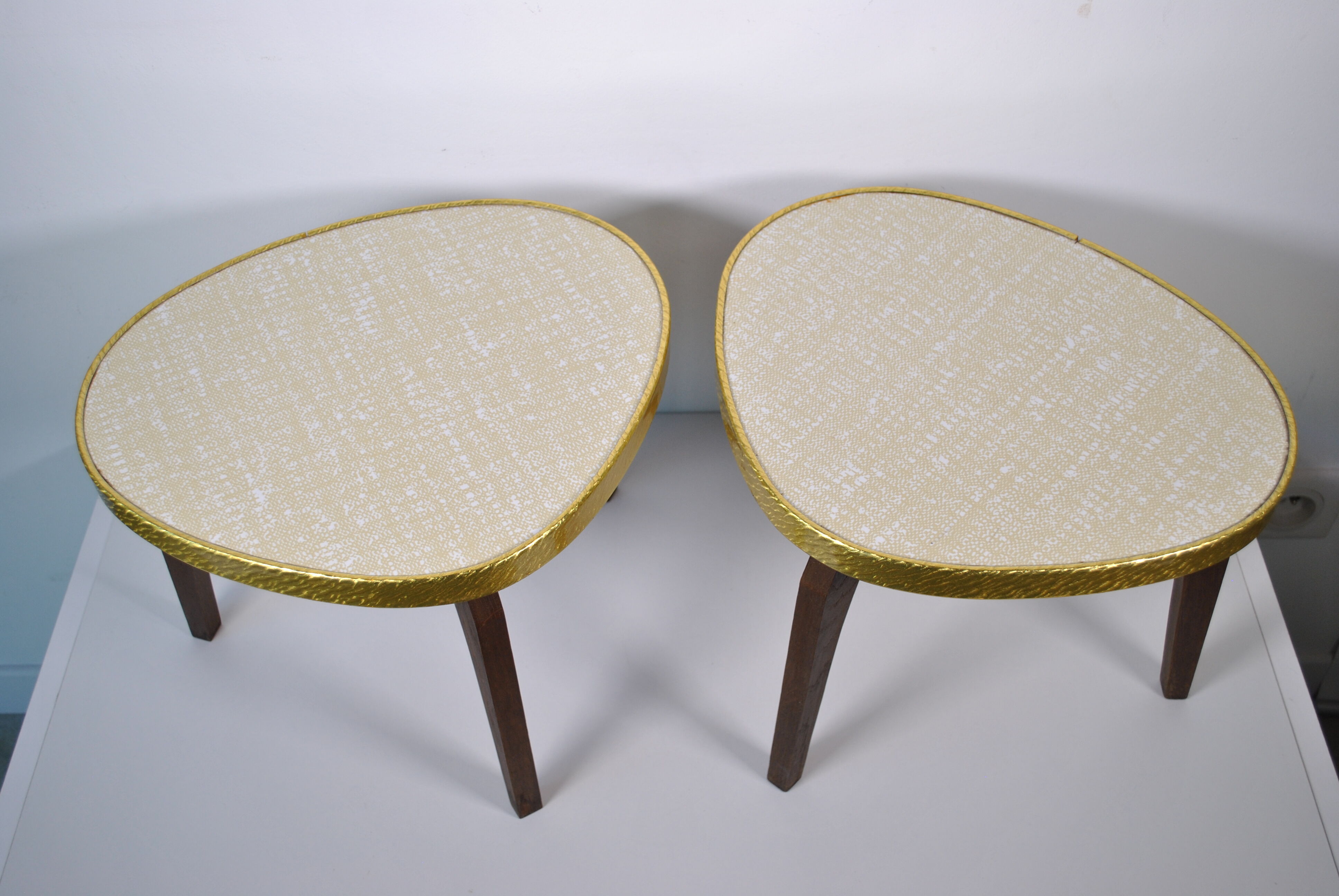 Side tables door plant 1960