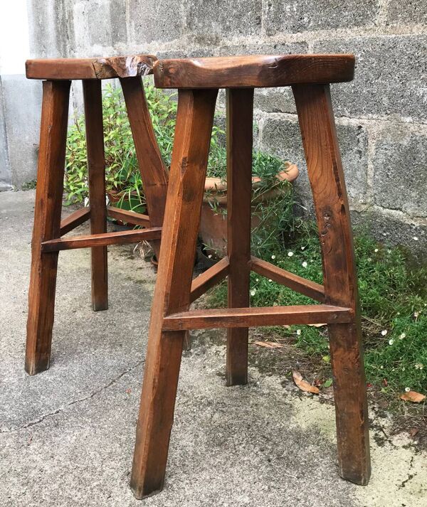 Tabourets de bar brutaliste -orme massif x2