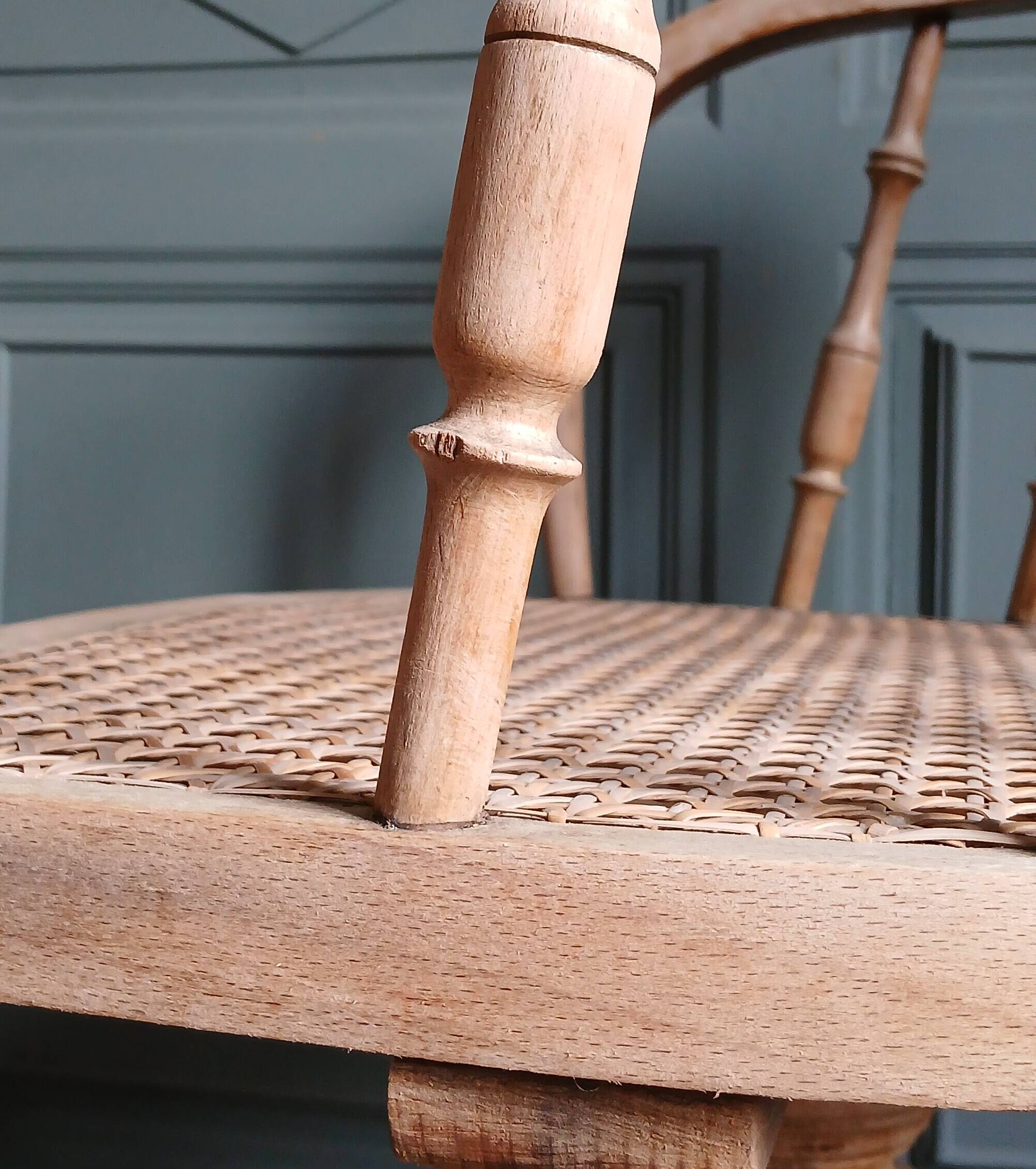 Fauteuil de bureau américain "capitaine" en chêne & cannage, vers 1900