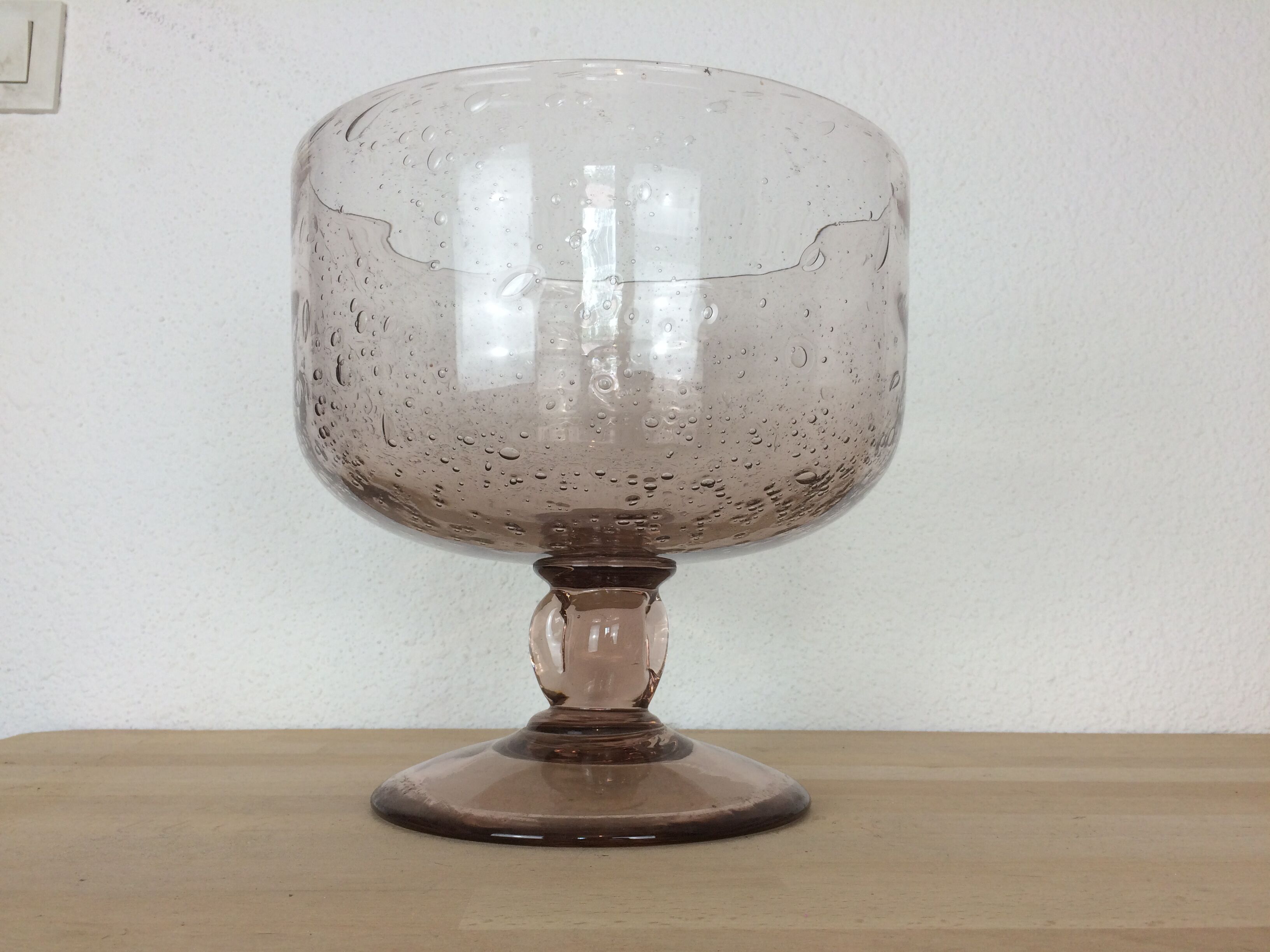Coupe à fruit 26 x 26 cm en vert bullé rose
