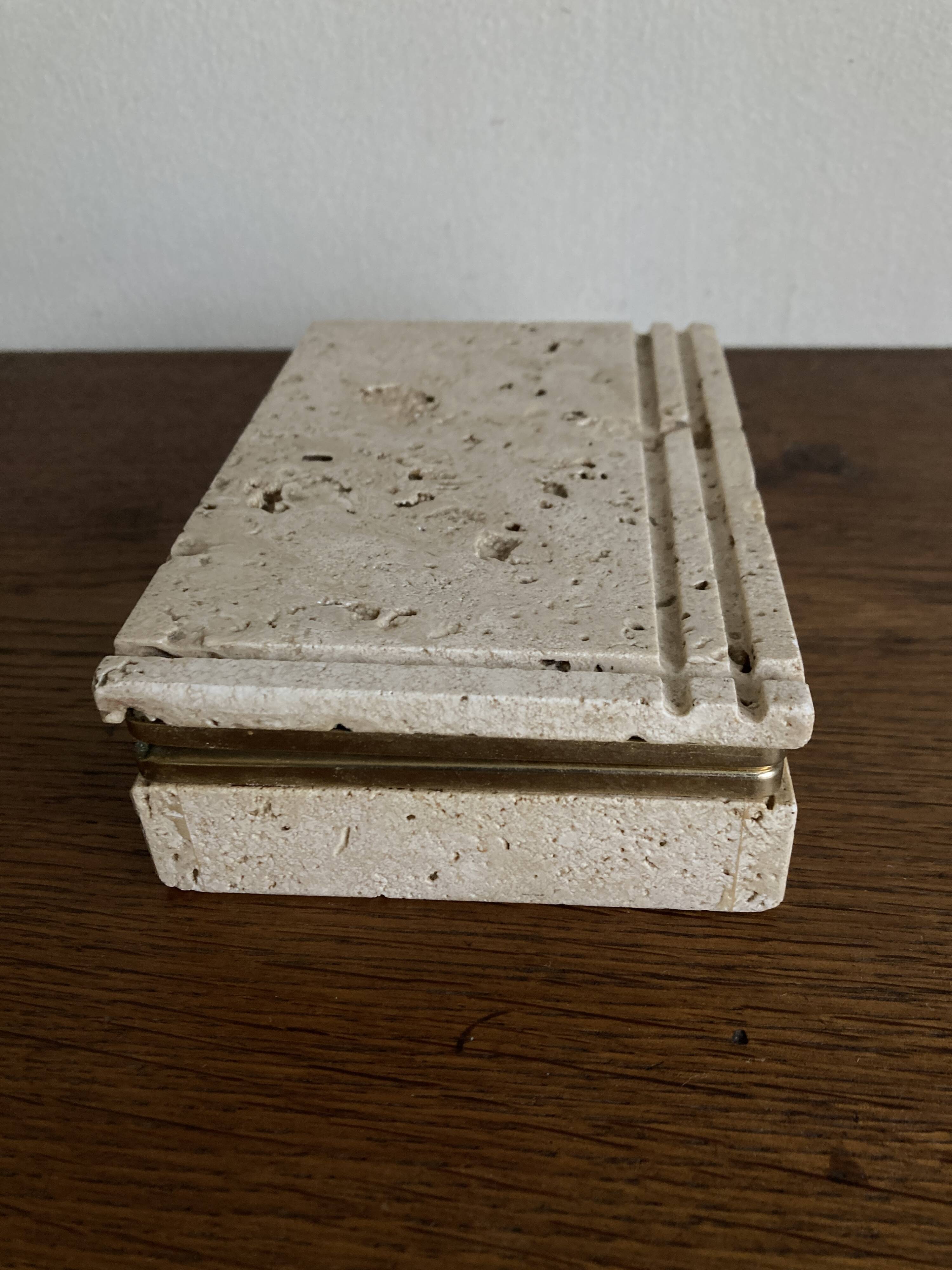 Travertine trinket box, Cerri Nestore, Italian work, 1970