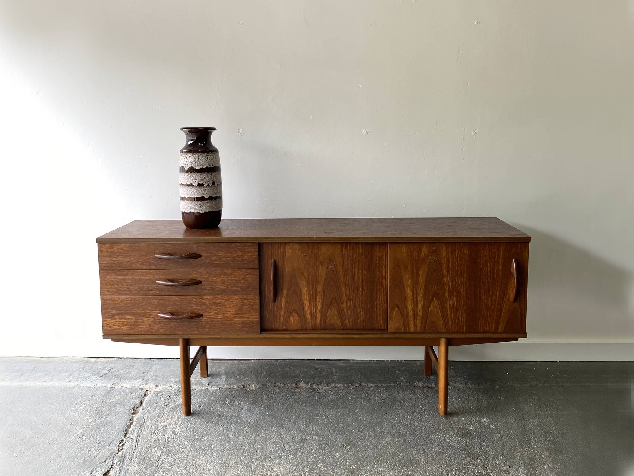 1960’s Mid century/vintage sideboard by Avalon
