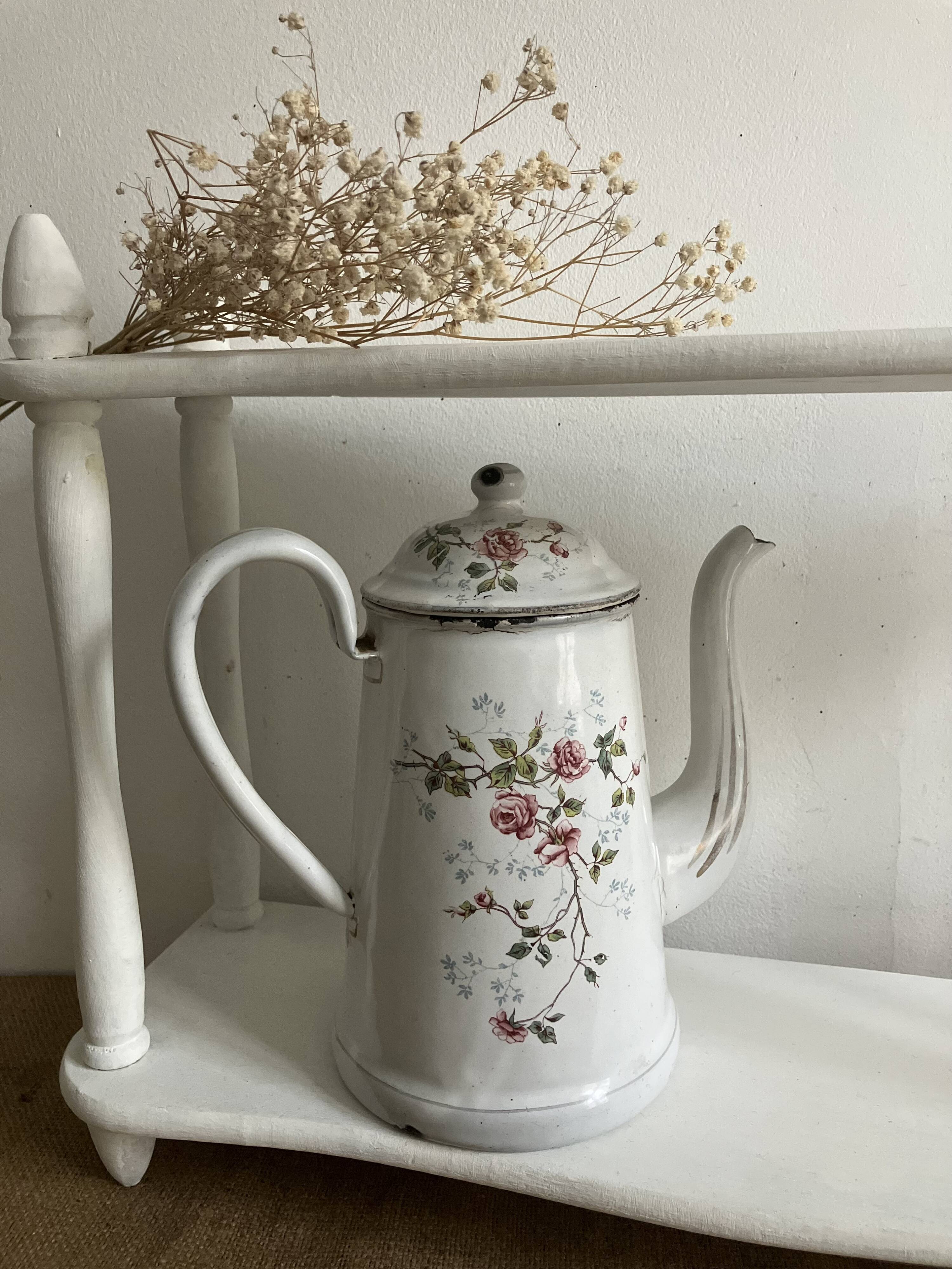 Enameled sheet metal coffee maker
