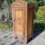 Small piece of furniture with 1 door, old oak jam cupboard