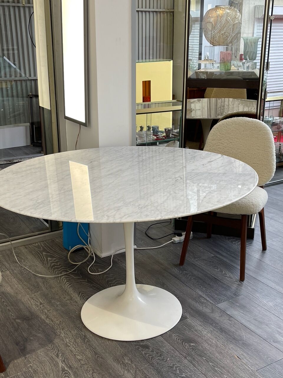 Tulip table - Eero Saarinen & Knoll International 120 cm diameter