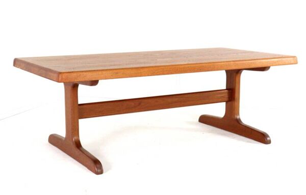 Table basse Niels Bach 'Aulum' - design danois en teck