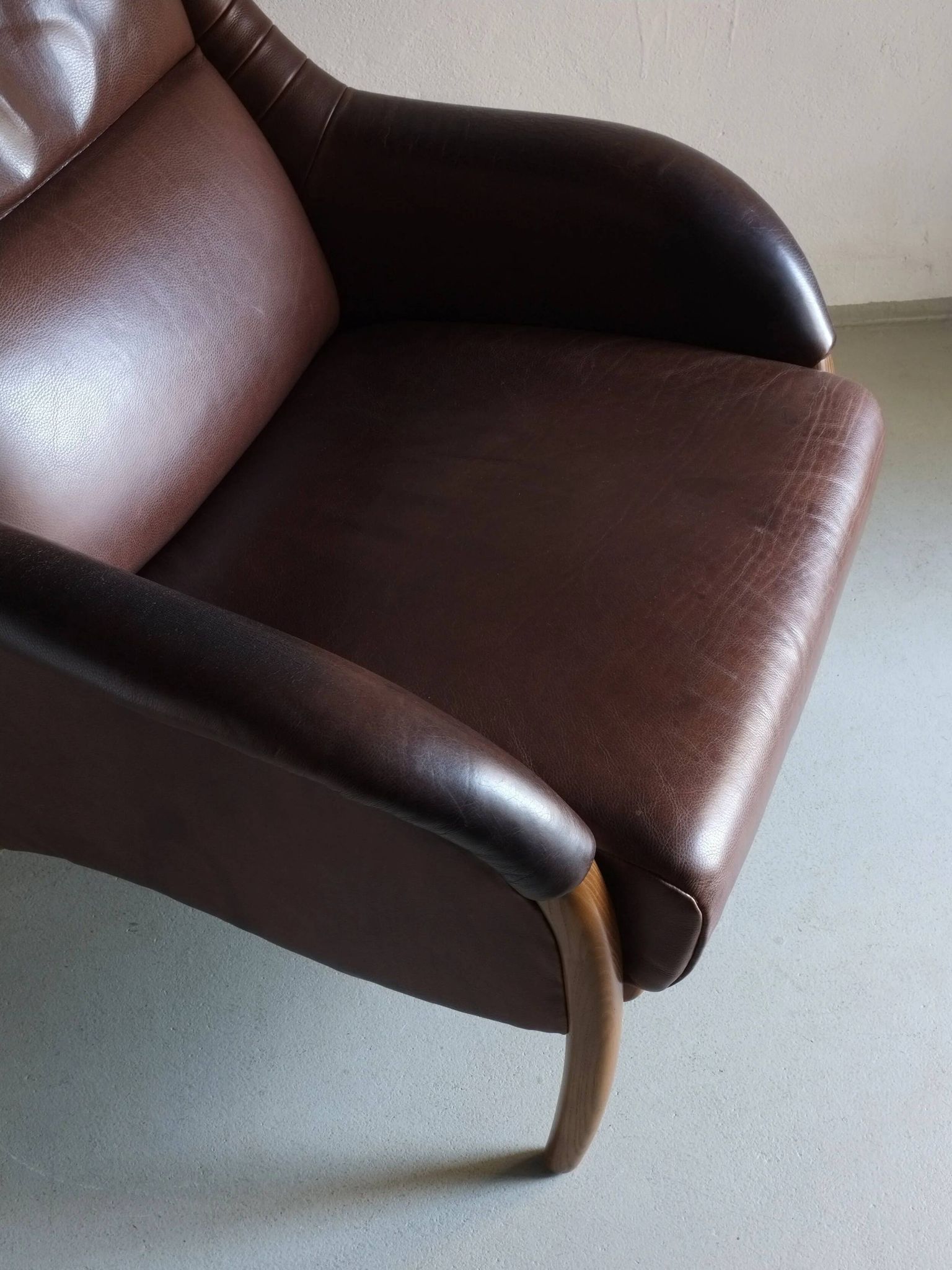 Fauteuil lounge en cuir marron | Pays-Bas | Années 1980
