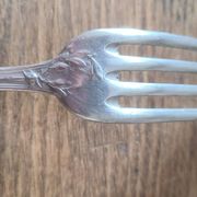 Lot de 12 couverts fourchettes anciennes métal argenté vintage