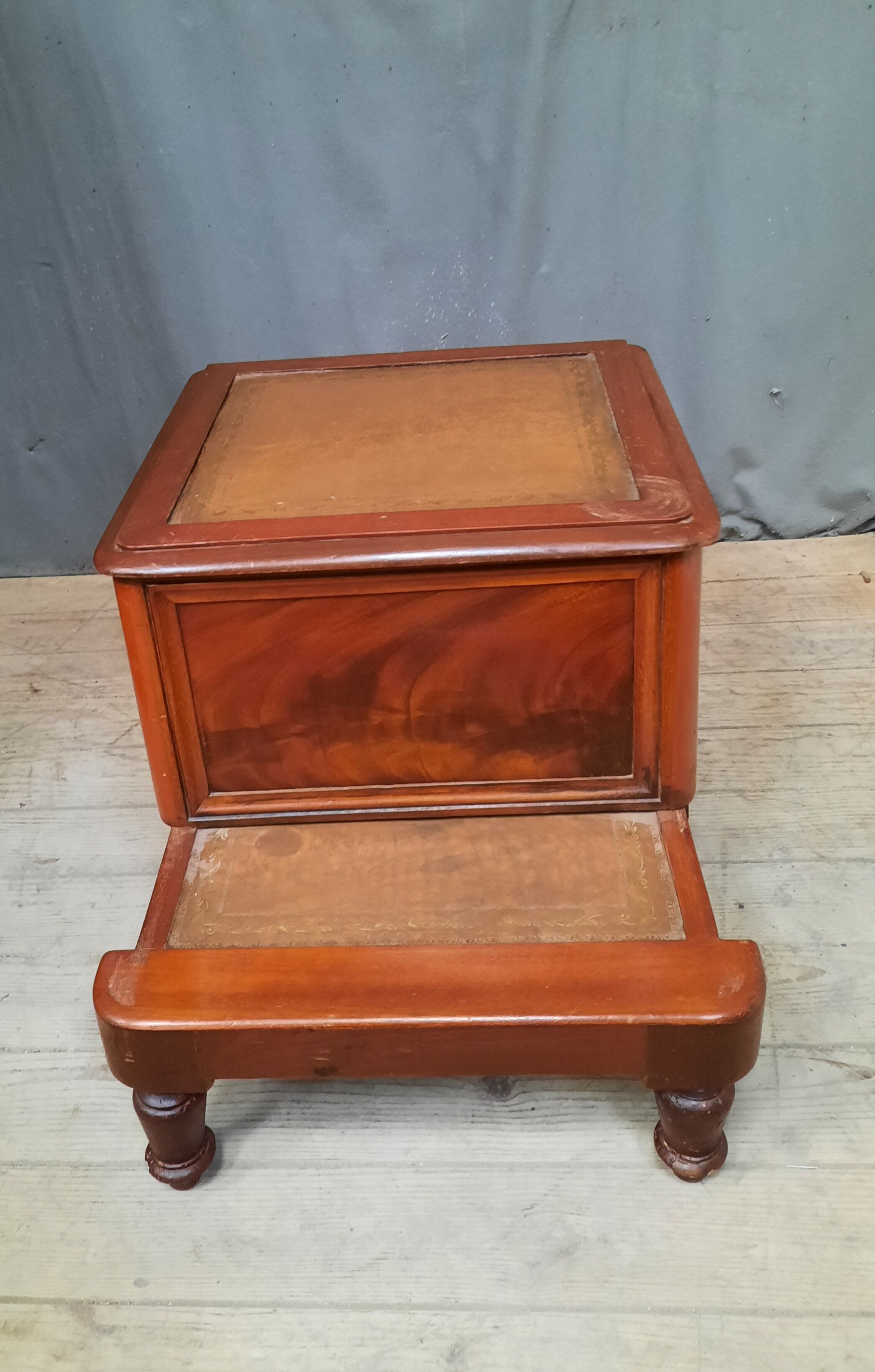 Convenience furniture forming stairs