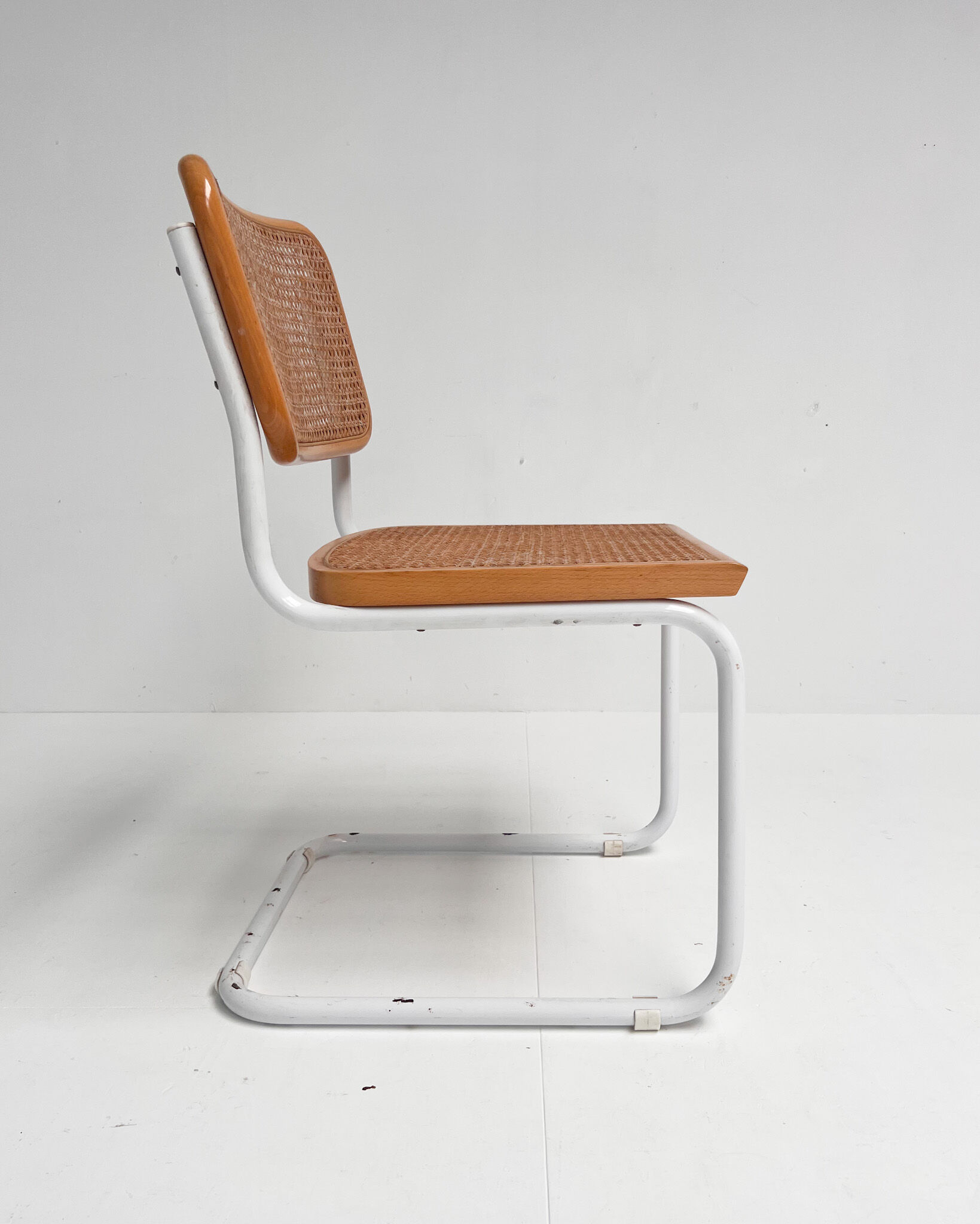 Ensemble de 2 chaises en cannage, Italie années 1970