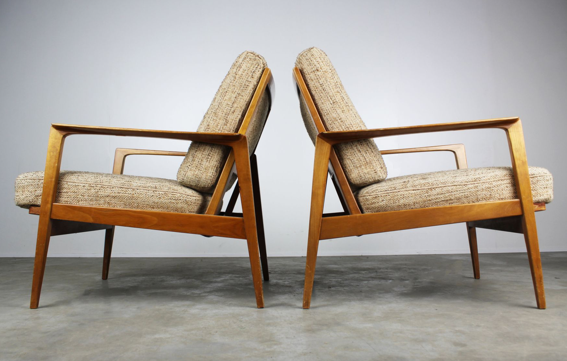 Antimott chairs - beige couch - brown by Wilhelm Knoll 1950s