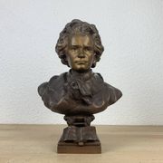 Bust Beethoven regulates after Gaston Leroux