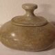 Pot artisanal en pierre polie de Mbigou du Gabon