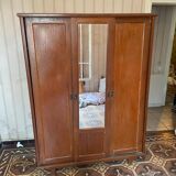 Parisian style 3-door wardrobe