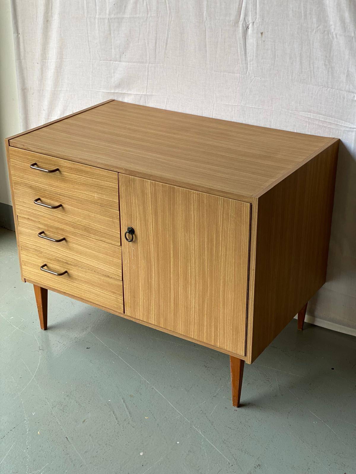 Vintage Mobel chest of drawers sideboard in wood and formica 1960 with 4 drawers