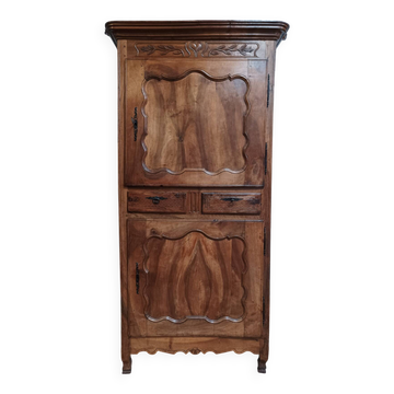 Standing man Louis XV in walnut 18th century