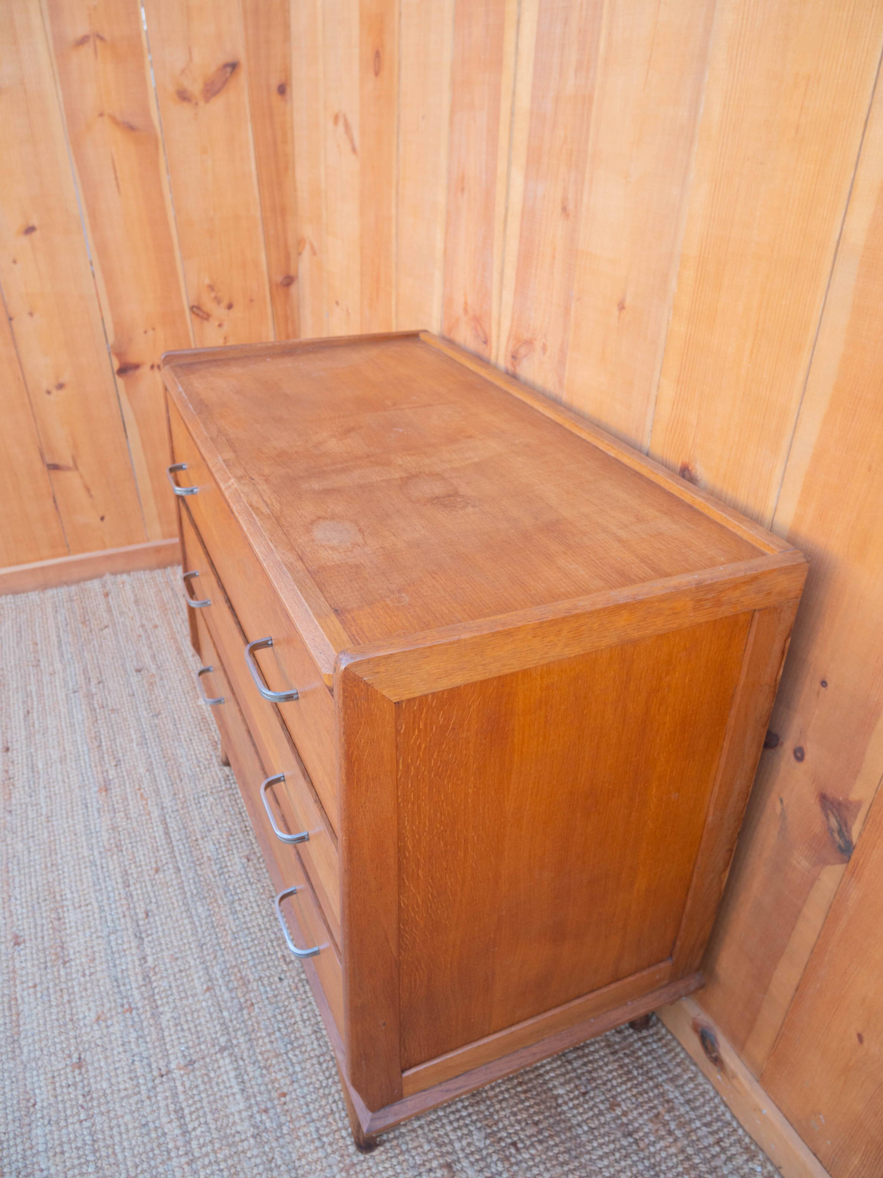 Compass feet chest of drawers