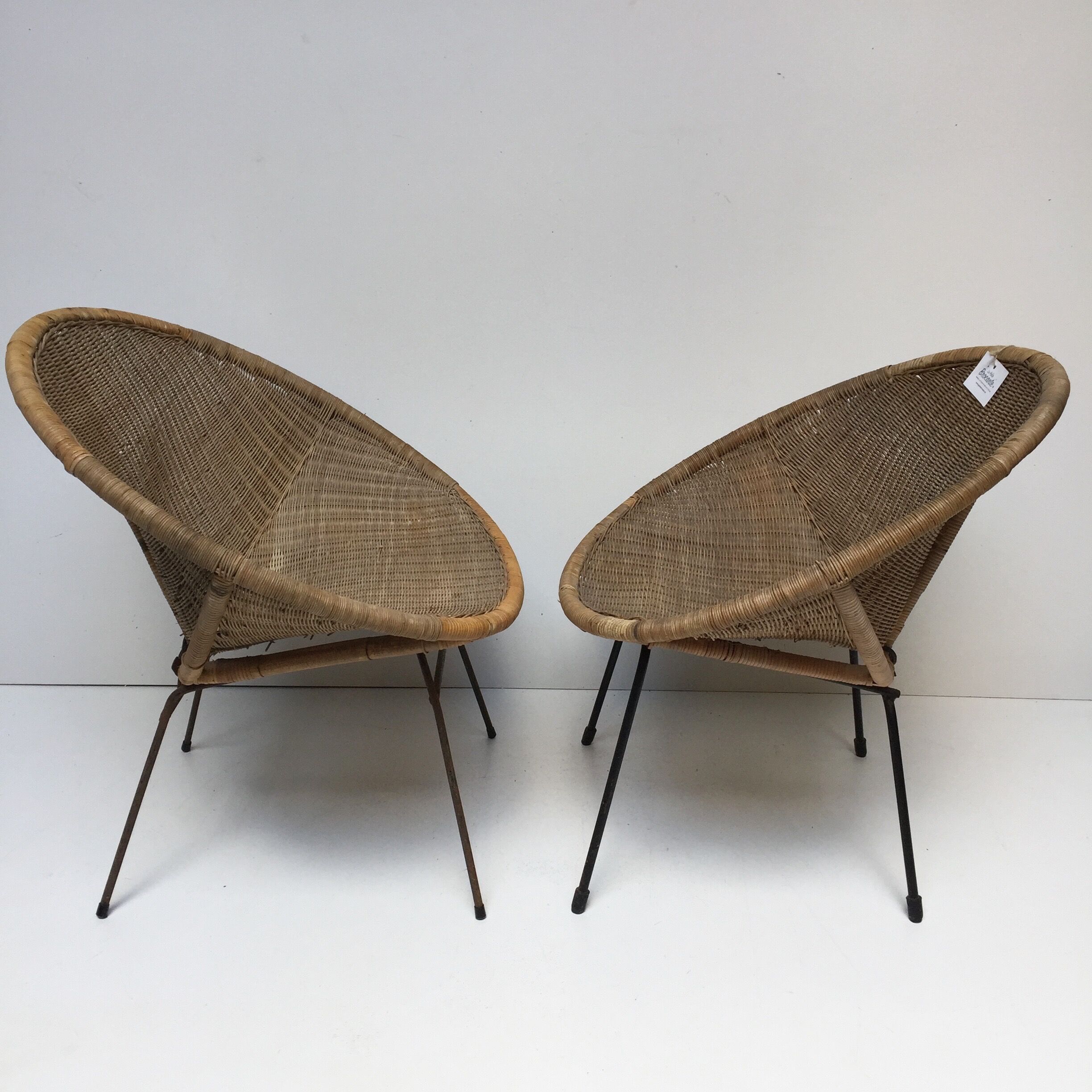 Paire de fauteuils satellite vintage
