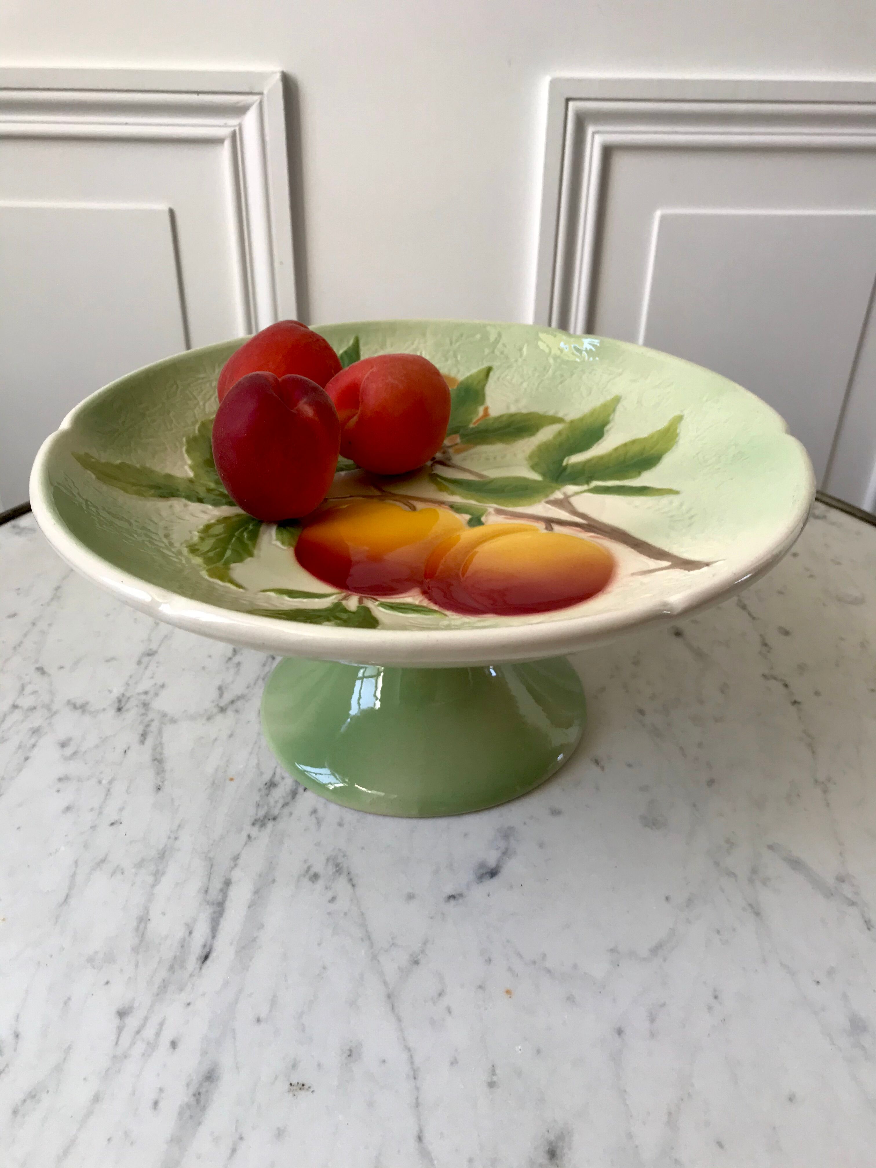 Coupe à fruits / compotier / plat de présentation en barbotine saint clément peint à la main début x