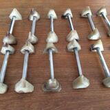 11 knife holders