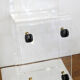 Table basse en plexi thermoformé transparent, sur roulettes