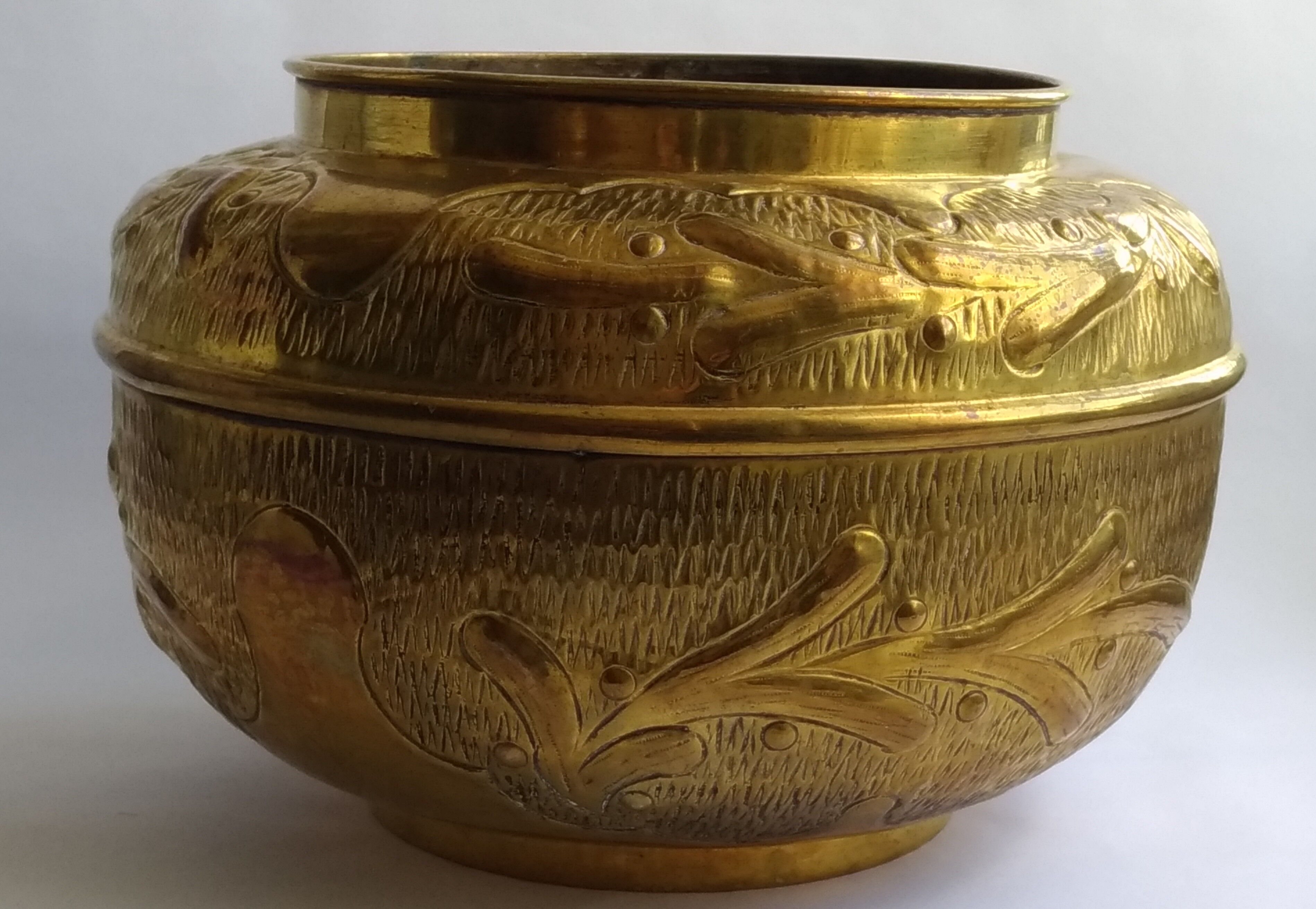 Large brass pot cover 29cm x 21cm vintage