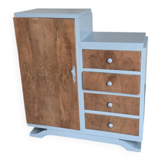 Parisian staircase buffet