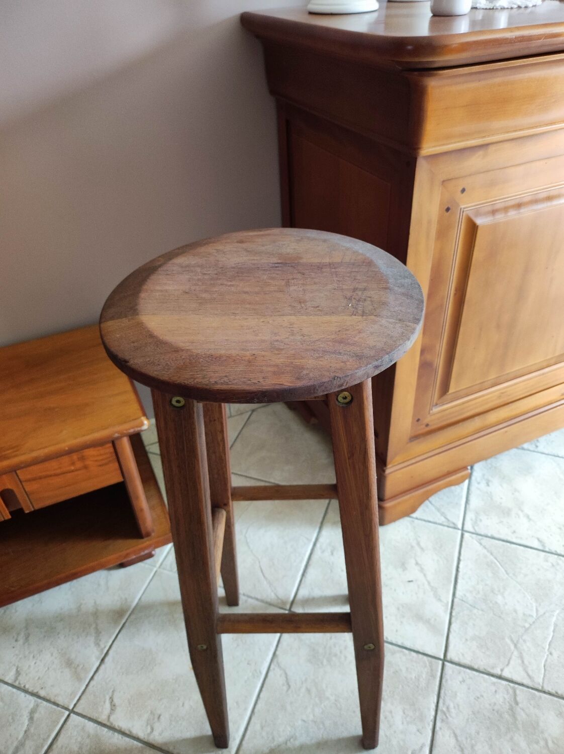 FSC wooden bar stool