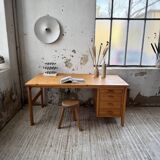 Bureau pin suédois style aperldoon 1970