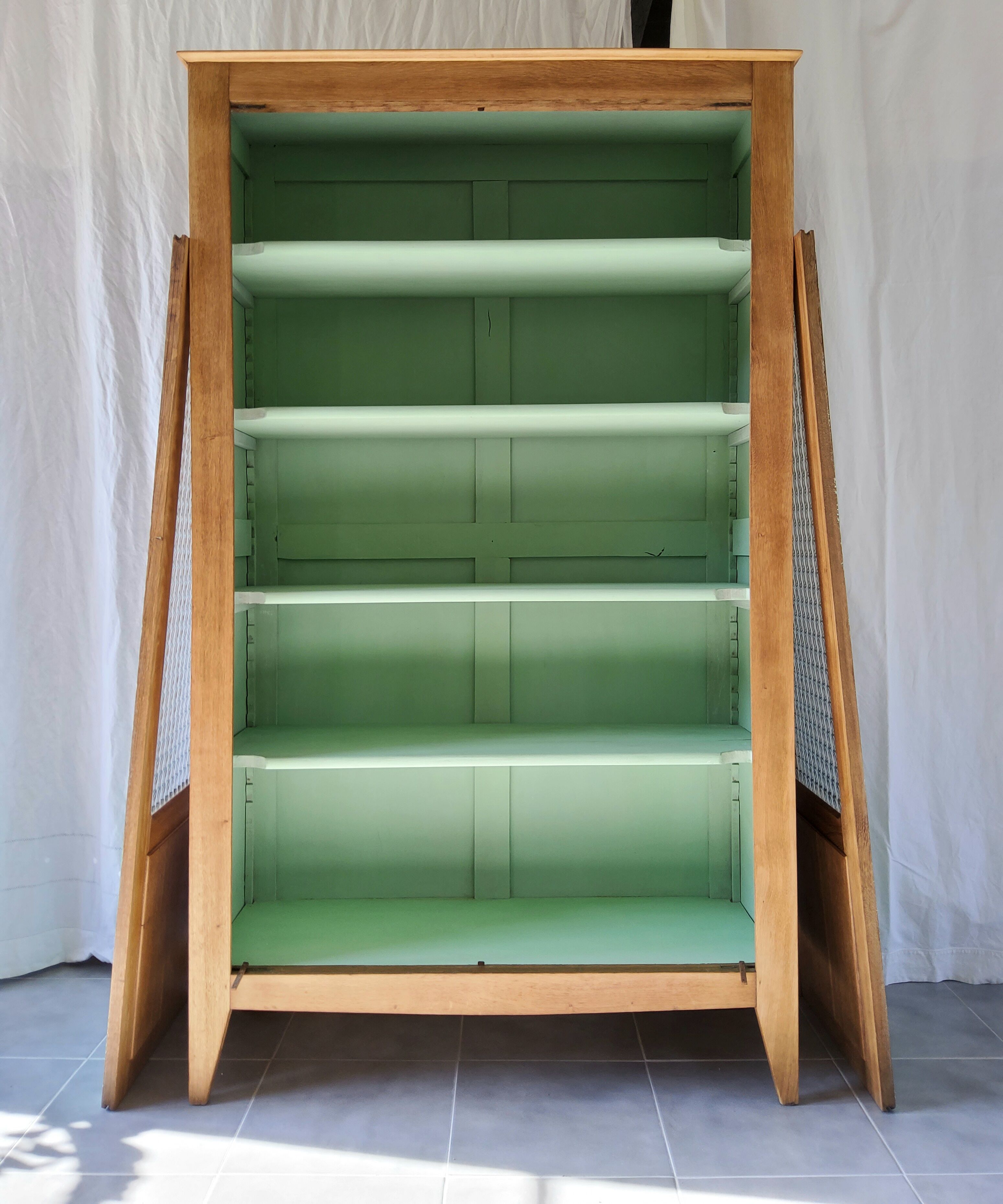 Parisian glazed wardrobe