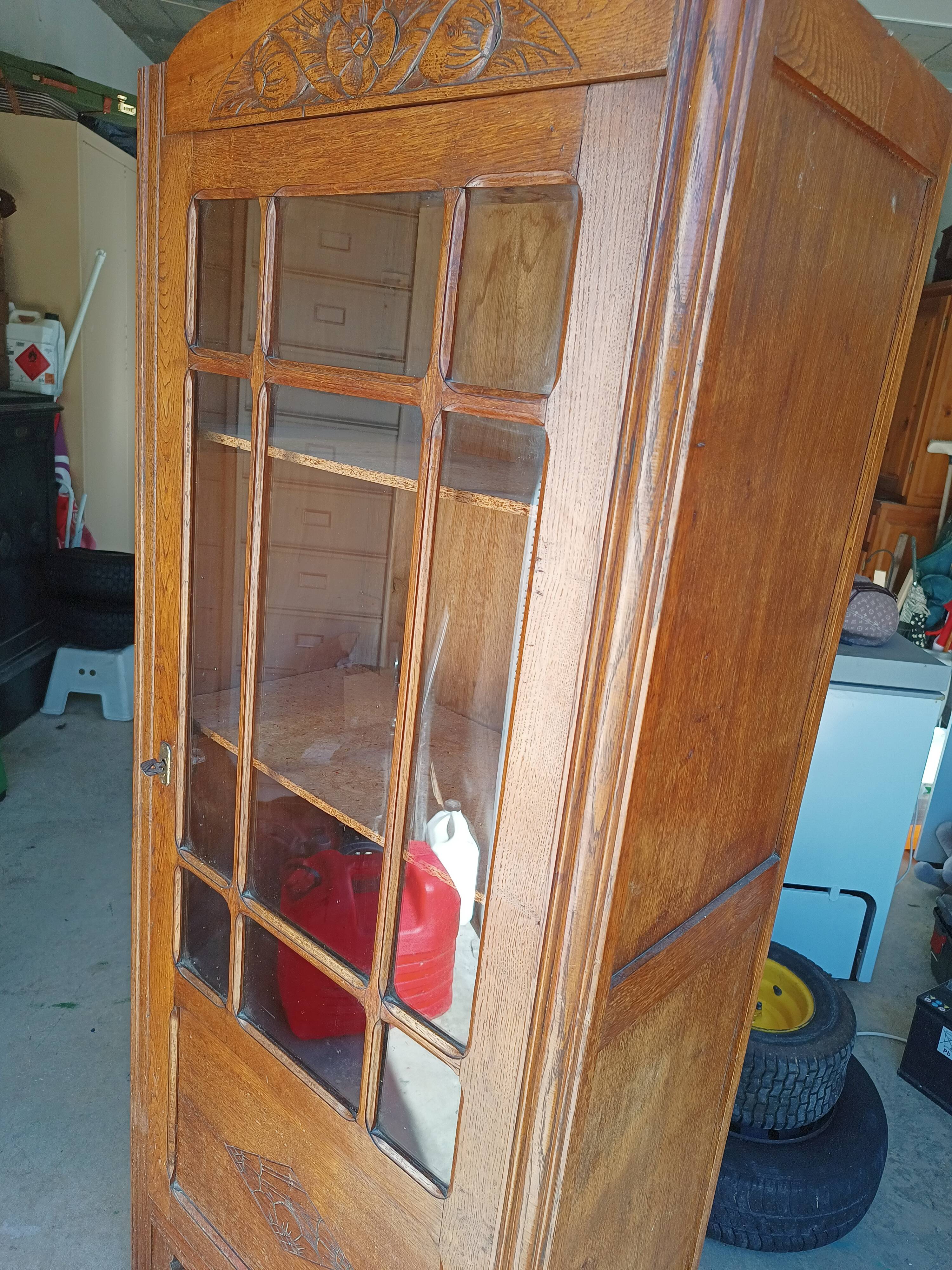Armoire parisienne vintage