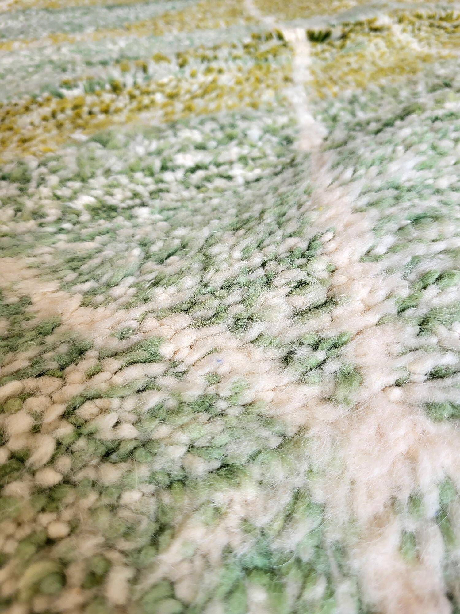 Green Beni Ouarain Berber rug with white diamonds