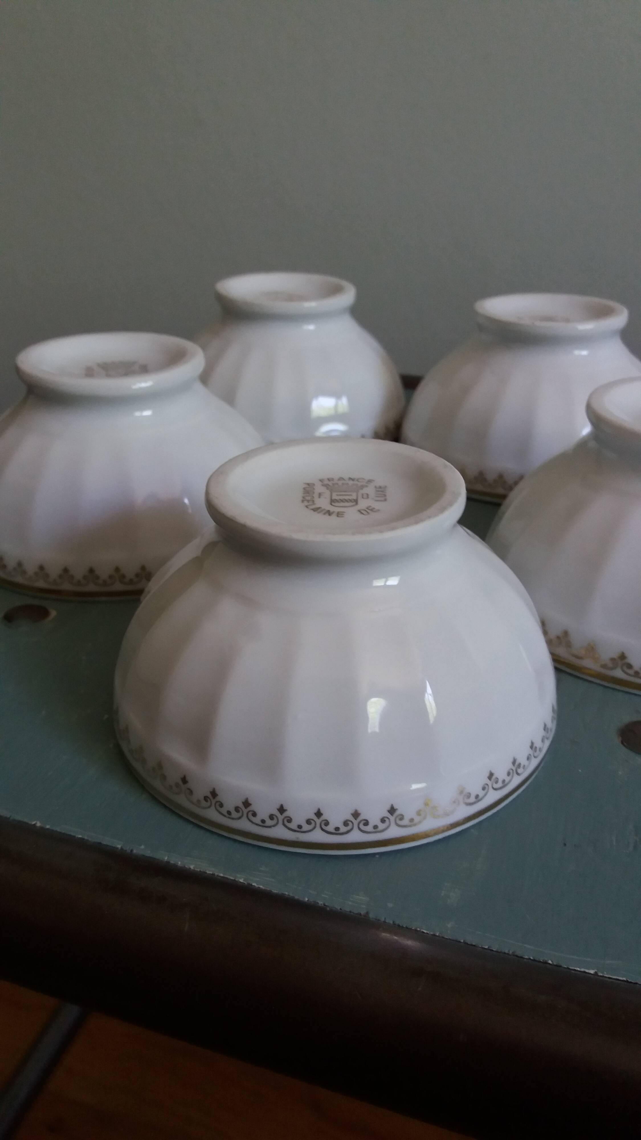 Bols côtelés en porcelaine de Chauvigny, Fernand Deshoulières