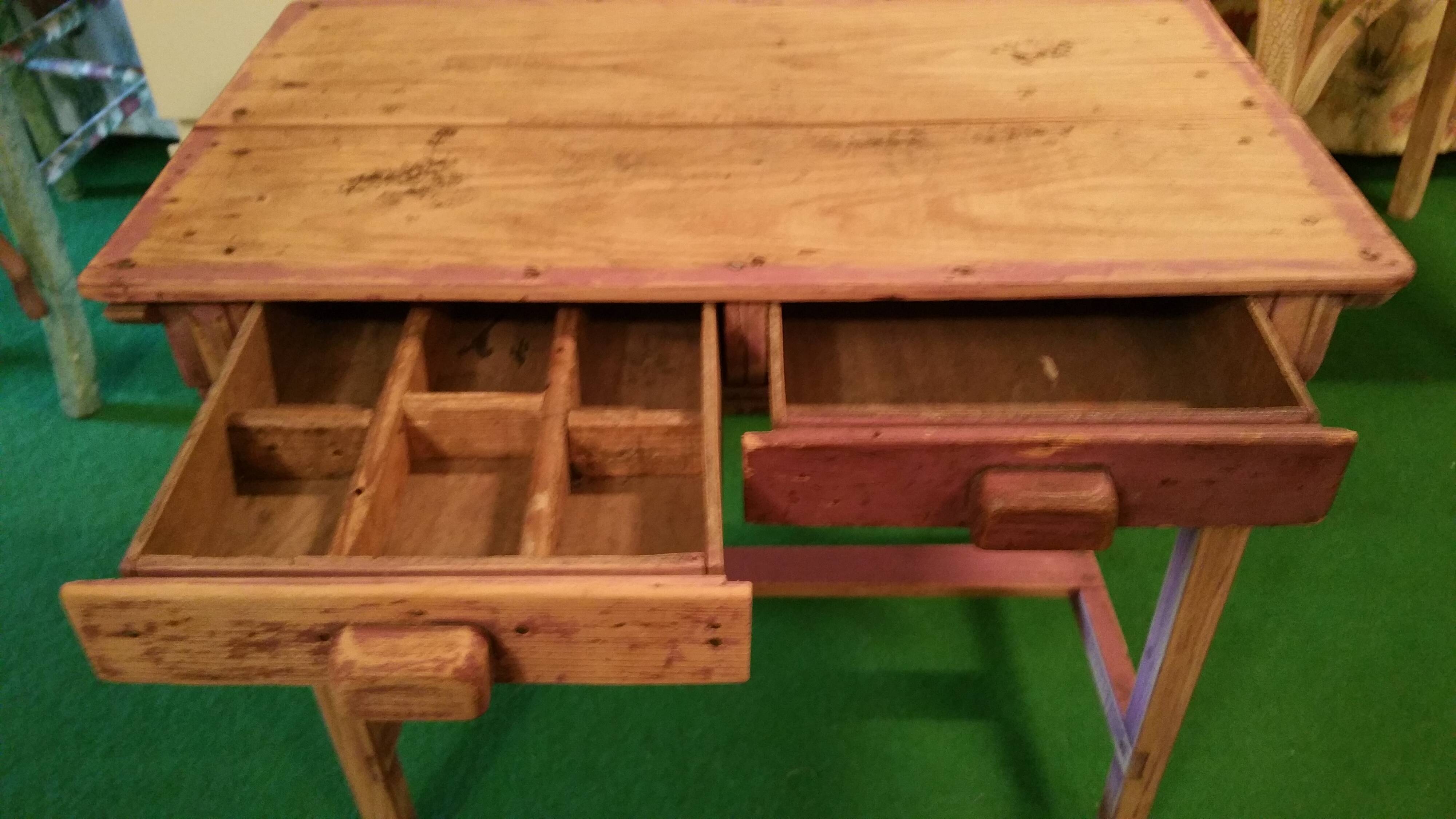 Children's desk