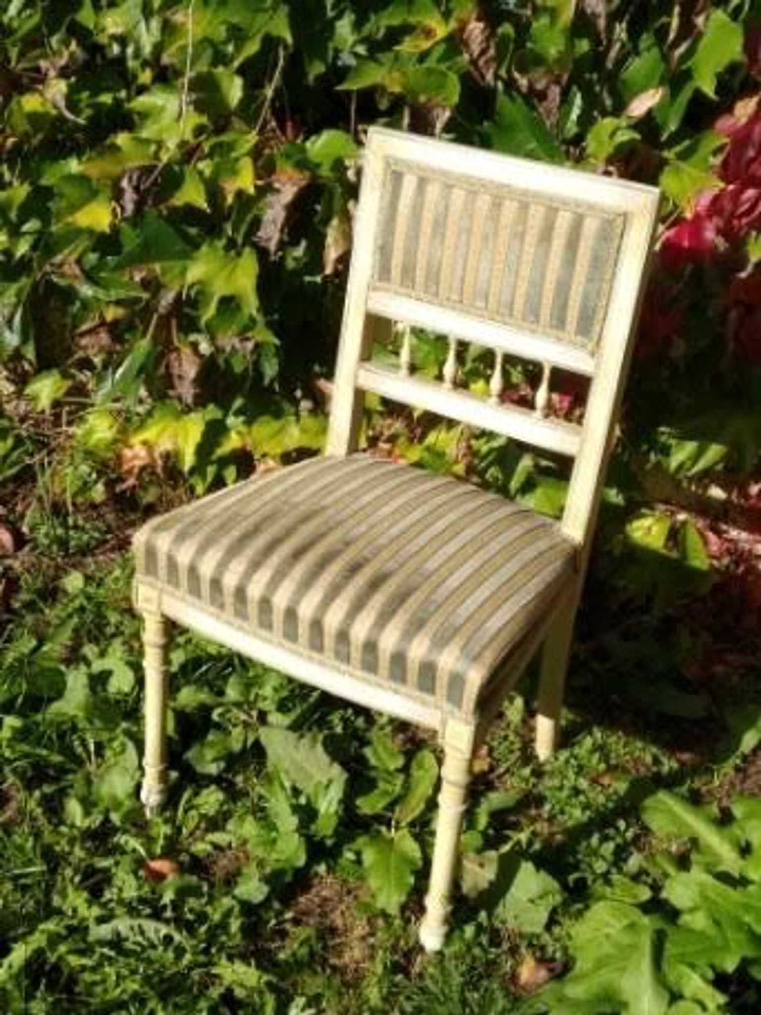 Bedroom chair