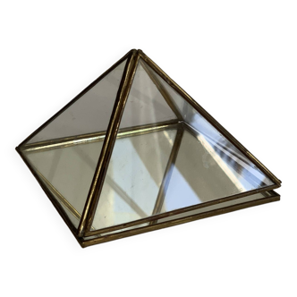 Pyramide laiton et verre