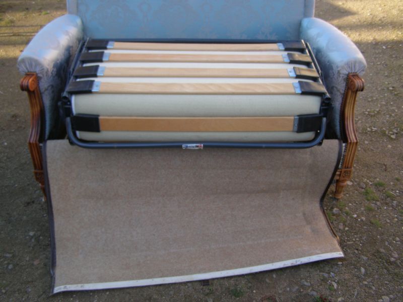 Canapé 2 places en bois massif et tissu convertible