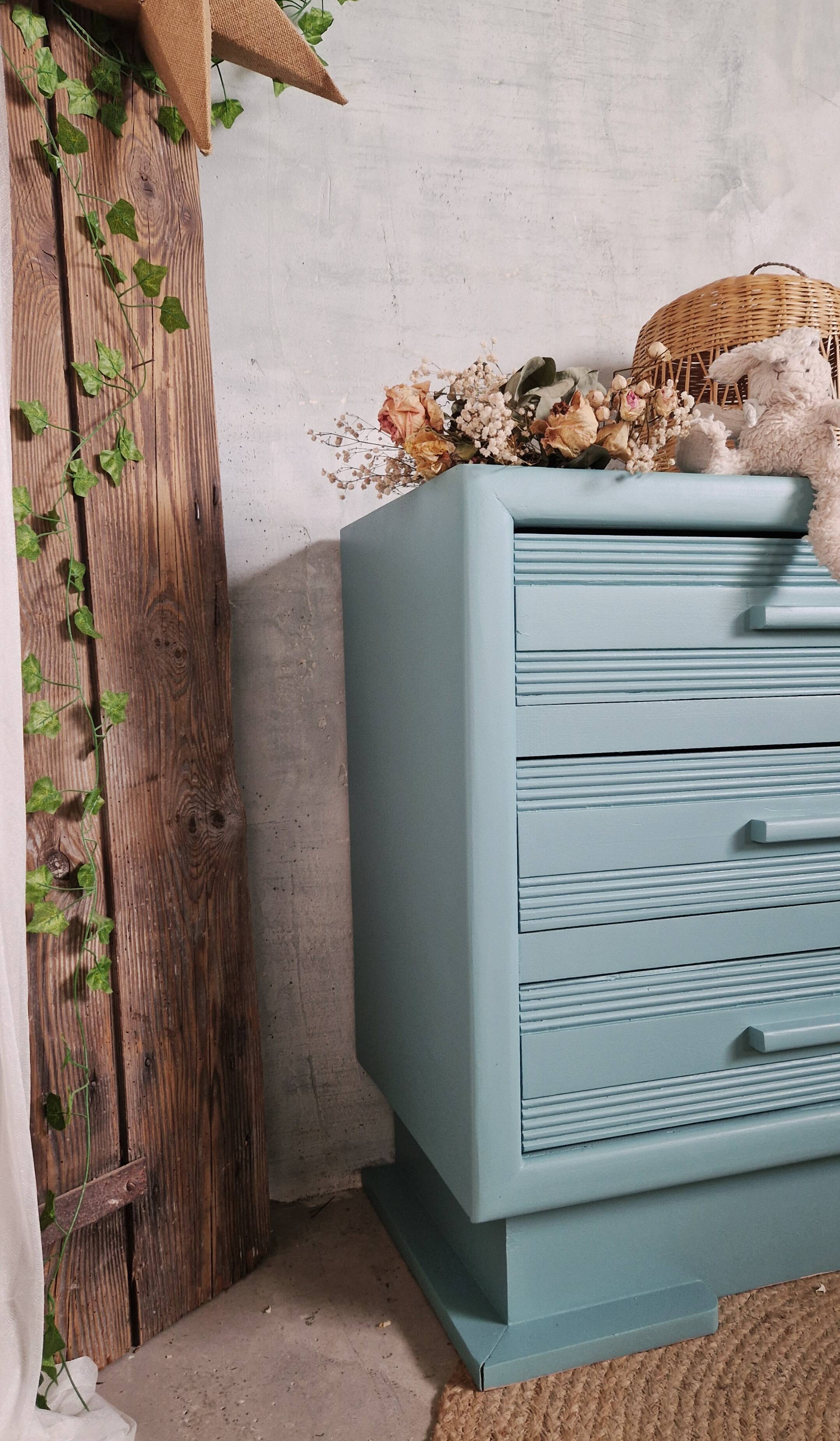 Art Deco chest of drawers